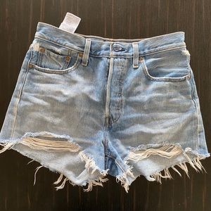 Levi 501 high waisted shorts, size 27